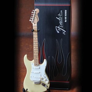 Fender™ Stratocaster™ – Cream Finish
