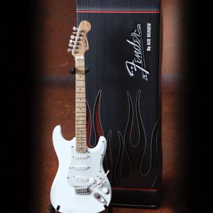 Fender™ Stratocaster™ – Olympic White Finish
