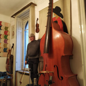 Hyperion Strings Oktobass