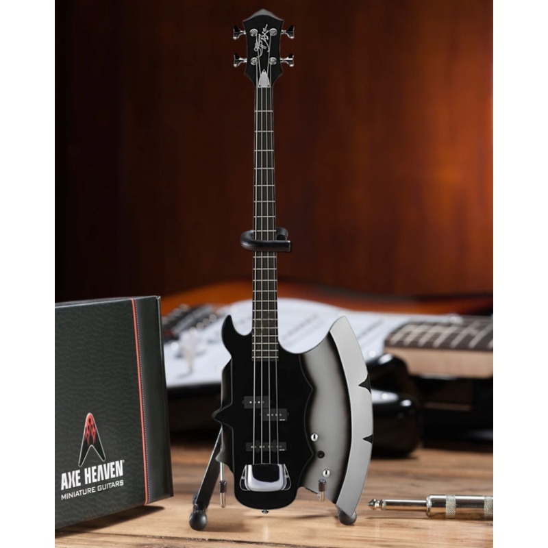 Axhgtr Gene Simmons AXE Kiss