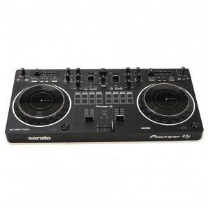 Pioner DDJ-REV1 DJ Controller