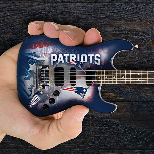 New England Patriots 10“ Collectible Mini Guitar - Image 2
