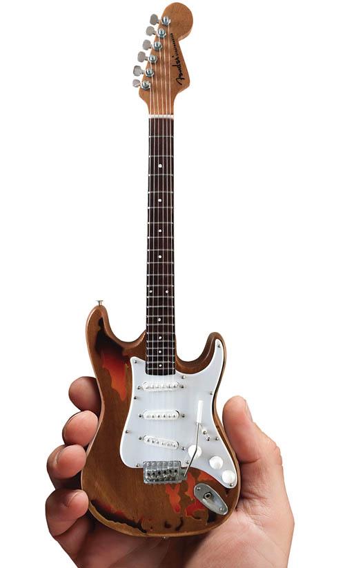 Fender™ Stratocaster™ – Aged Sunburst Distressed Finish - Image 2