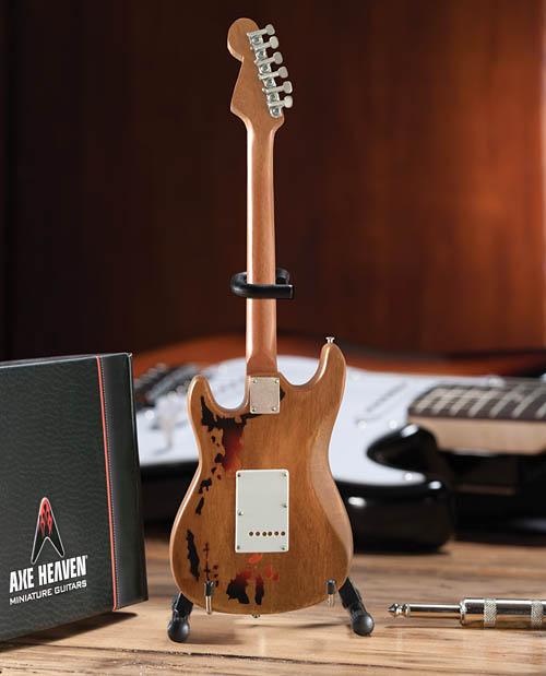 Fender™ Stratocaster™ – Aged Sunburst Distressed Finish - Image 5