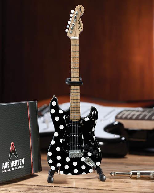 Fender™ Stratocaster™ – Black – Polka Dots - Image 4